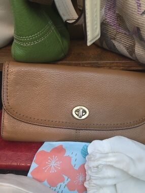 Brown turnlock wallet